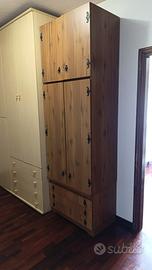 Mobili vari, armadio con porte scorrevoli
