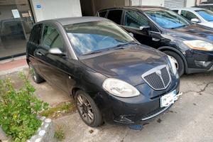 lancia ysilon 1.3 Mjet €2.300 MomoDesign 2008
