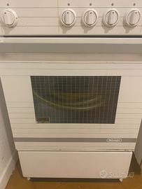 Cucina 4 fuochi e forno