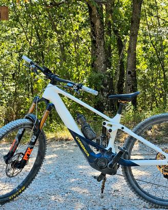 e-bike orbea wild  2023 + santa cruz hecler 2021 