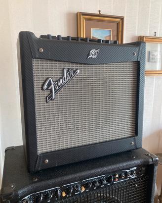 Amplificatore fender Mustang 1