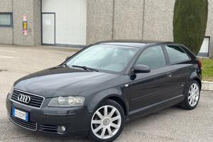 Audi A3 2.0 TDI 140cv S-Line