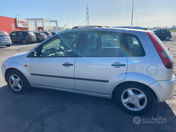 Ford fiesta 5 porte 1.200 benzina