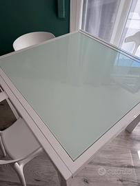 Tavolo metallo e cristallo quadrato bianco