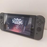 Nintendo Switch + Minecraft Physical Edition