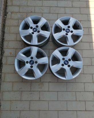 CERCHI IN LEGA PER FORD FIESTA R.15”