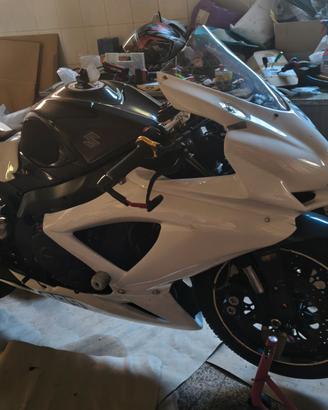 Suzuki gsx-r 750 - pista
