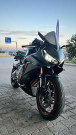 Honda cbr 650 r