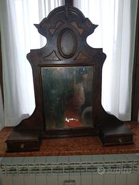 Specchiera sopra mobile