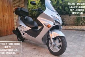 Honda Jazz 250 CBS - Rover 216 sli 1994
