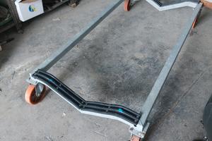 Carrello invasatura porta imbarcazione