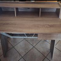 scrivania  nuova 54 cm per 100 cm