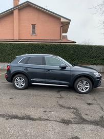 Audi Q 5 S tronic sport quattro