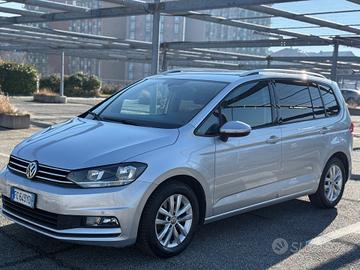 Volkswagen Touran 2.0 TDI 150 CV SCR DSG Executive