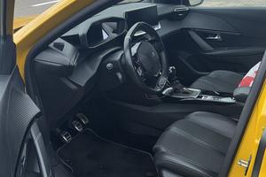 Peugeot 208 gt-line