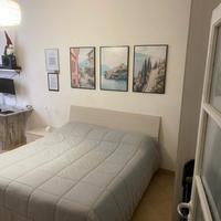 Stanza singola metro lilla Marche