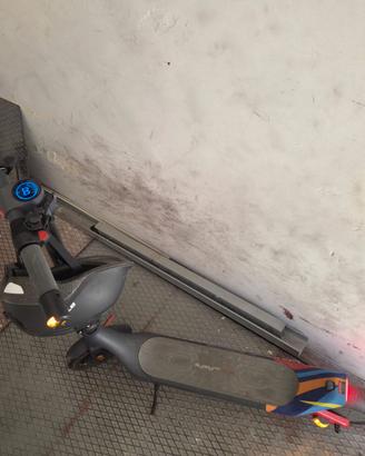 MONOPATTINO ELETTRICO EMG HERO