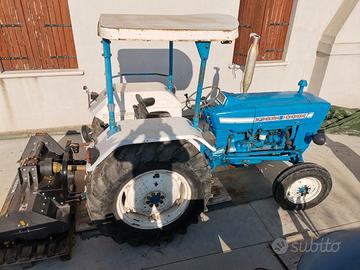 Trattore Ford 3000