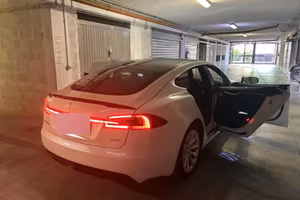 Tesla Model S 100D