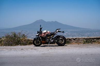Ducati Streetfighter V2 - Unica - Storm Green