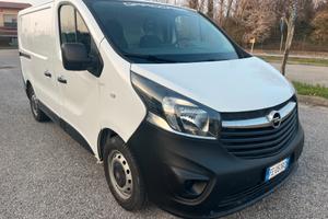 FURGONE OPEL VIVARO TRAFIC PASSO MEDIO