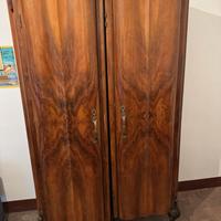 Armadio e credenze in legno