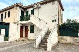 2 LOCALI A PALERMO