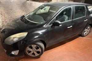 Renault grand scenic