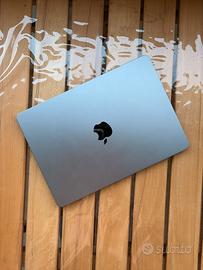 MacBook M2 2022 (Leggi descrizione)