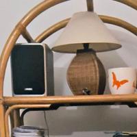 LAMPADA E VASO IN RATTAN