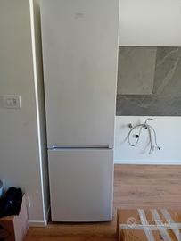 frigo Becko neo frost 1 anno vita metà prezzo vend