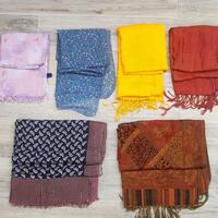 Pashmine unisex colori e tessuti vari