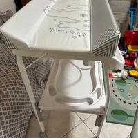 Fasciatoio e vasca doccia