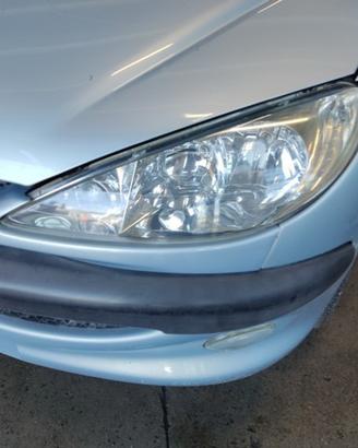 Proiettore sinistro PEUGEOT 206 del 2004