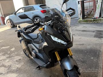 XADV750
