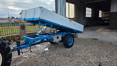 Rimorchio setti ribaltabile trazionato 