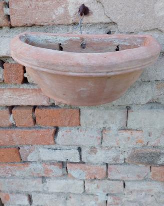 n.2  Vasi gerla in terracotta per muri esterni 