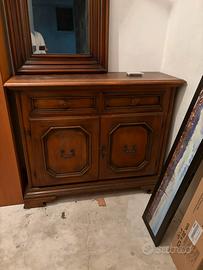 Mobile credenza completo di specchio