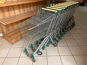 Carrelli spesa supermercato