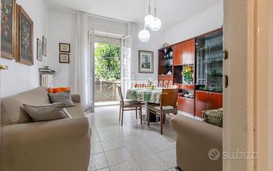 3 LOCALI LIBERO SUBITO - CANTINA E POSTO AUTO!