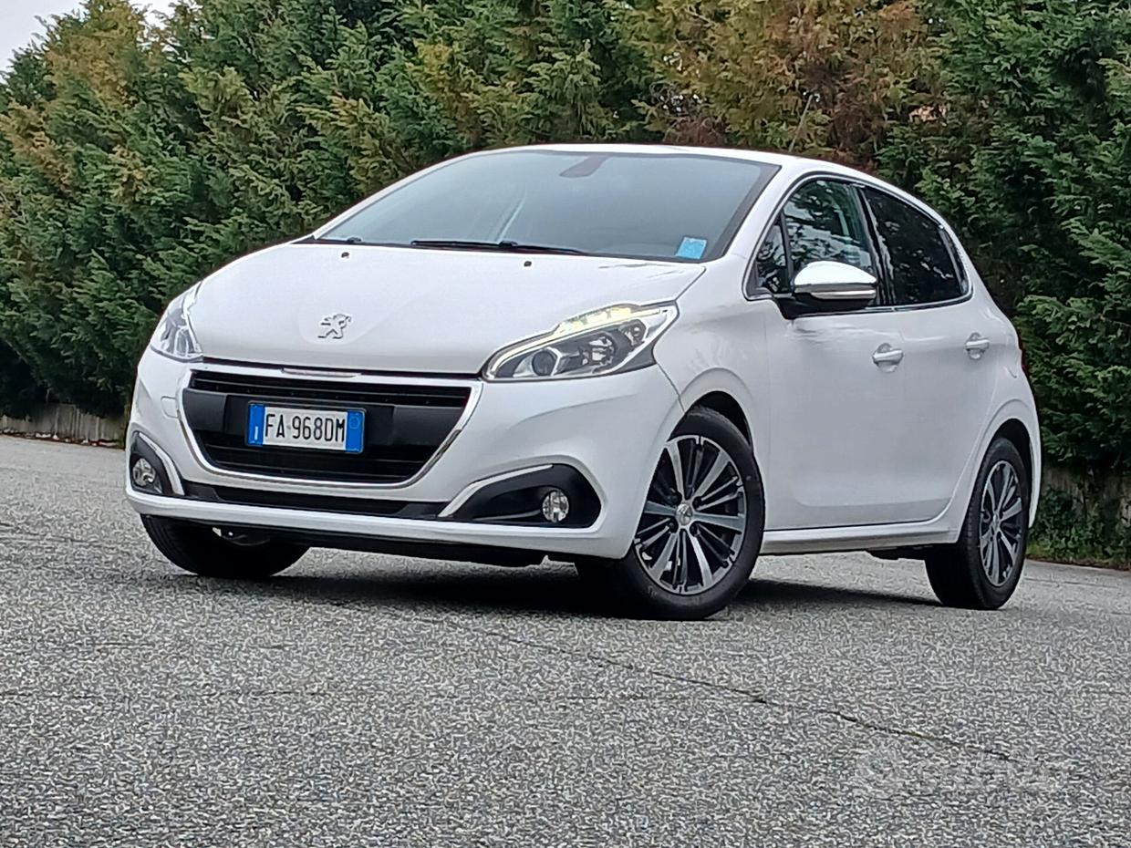 PEUGEOT 208 1° serie