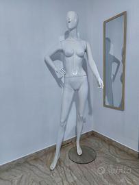 Manichino donna