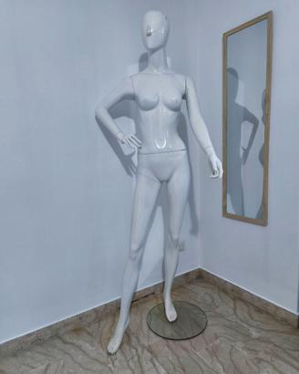 Manichino donna