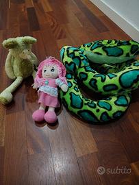 3 peluches 