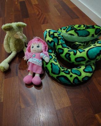 3 peluches 
