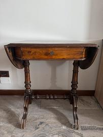 Tavolino da cucito/ da toilette