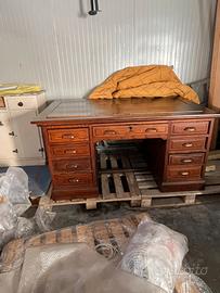 Scrittoio in noce (restaurato)