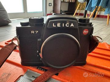 leica R7, con serie ottiche R