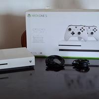 Xbox One S 1Tb +Volante/Pedaliera Hori +Monitor HP