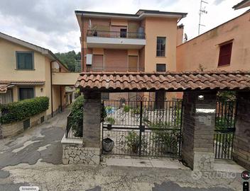 Appartamento di 115 m² con 4 locali a Riano